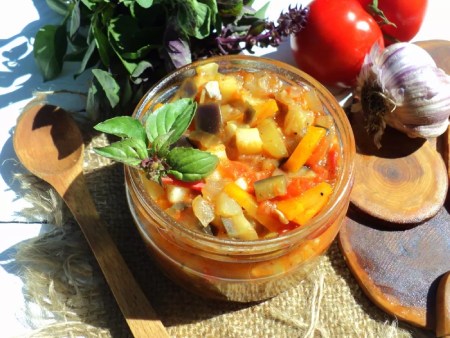 طرز تهیه ترشی مخلوط سبزیجات روسی