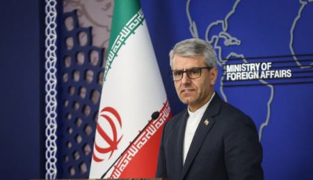 سخنگوی وزارت خارجه: در مورد آینده گفت‌وگوها با آمریکا منتظر اعلام نظر عمانی‌ها هستیم/ استفاده صلح‌آمیز از انرژی هسته‌ای حق ملت ایران است