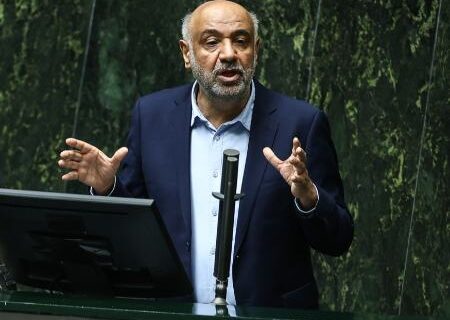 مجلس از توضیحات میدری قانع شد/ وزیر کار: کارت زرد قبلی مجلس به من بر اساس اطلاعات نادرست بود