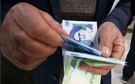 نامه مجلس به دولت: حقوق کارمندان باید ۲۰ درصد افزایش یابد