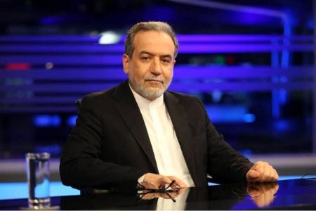 عراقچی: اگر آمریکا بخواهد ایران را از حق داشتن انرژی صلح‌آمیز هسته‌ای محروم کند، توافق نمی‌کنیم