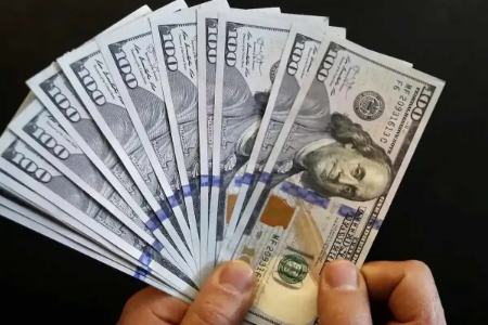 دلار در فاز احتیاط قرار گرفت/ کاهش قیمت‌ها در بازار طلا