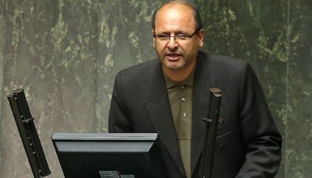 نماینده مجلس: عمان پیشنهاد توقف ۶ ماهه غنی‌سازی را به ایران داده/ ۳۰۰ کیلو اورانیوم غنی شده به اندازه ۱۰ بمب اتم داریم