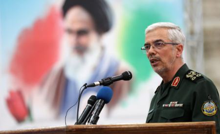 سرلشکر باقری: با جامعه در حال تحول نمی‌شود با باتوم برخورد کرد