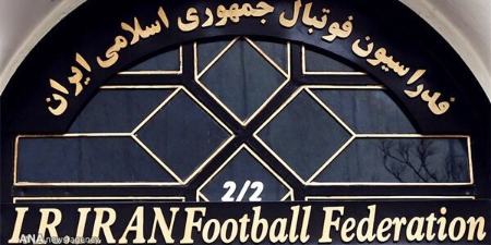 فدراسیون فوتبال نمی‌خواهد درس بگیرد/ افزایش ۳۰ درصدی قراردادهای بازیکنان فوتبال، زیرمیزی ها را از بین نمی‌برد