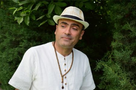 بیوگرافی حسین محبی؛ نویسنده، کارگردان و شاعر