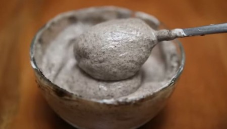 معایب رنگ کردن مو با قهوه و ماست