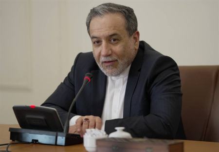 عراقچی: پیشنهاد آمریکا دارای ابهامات زیادی است/ پزشکیان: ایران از مذاکره استقبال کرده و می‌کند اما زورگویی در قاعده گفت‌و‌گو نمی‌گنجد