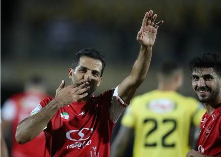 وحید امیری به لیست پرسپولیس بازگشت/ گل‌گهر: تیکدری هنوز بازیکن ماست