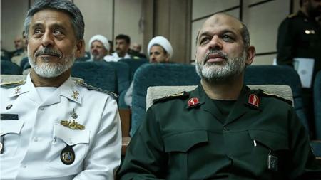 «دریادار سیاری» فرمانده موقت ستادکل نیروهای مسلح و «سردار وحیدی» فرمانده کل سپاه شدند