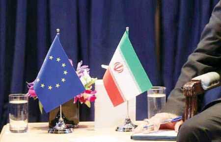 خطر «ساده‌انگار»ها، بیش از تهدید ماشه!