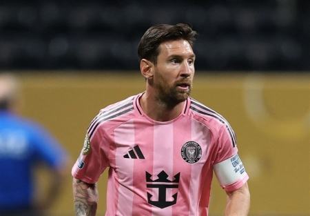 الاهلی عربستان به دنبال جذب لیونل مسی