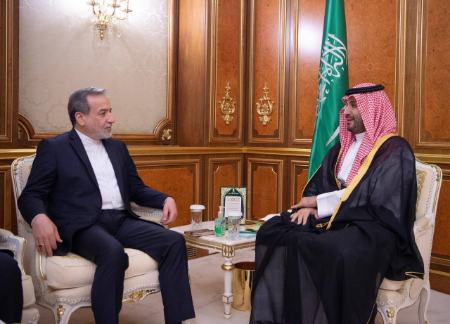 جزئیات دیدار و گفت‌وگوی وزیر امور خارجه و بن سلمان | عراقچی: حمله به تاسیسات هسته‌ای صلح‌آمیز ایران جنایتی نابخشودنی است