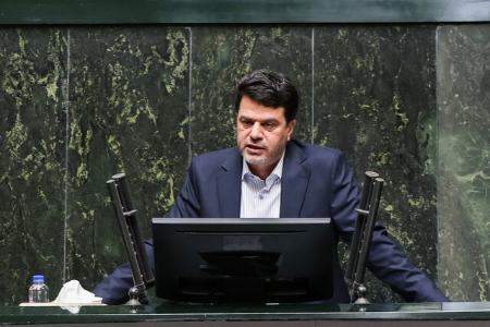 نماینده مجلس: انتقال ۷۰ میلیون مترمکعب آب به اصفهان، زاینده‌رود را احیا نمی‌کند