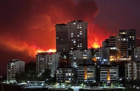 آتش‌سوزی گسترده در مناطق جنگلی شمال‌ غرب ترکیه | ۲۰۰۰ نفر تخلیه شدند