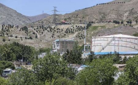 شرکت پخش فرآورده‌های نفتی: جمع‌آوری مخازن آسیب دیده انبار نفت شهران در جنگ با اسرائیل، ممکن است منجر به انتشار دود شود