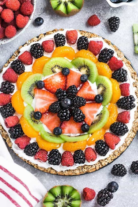 طرز تهیه پیتزای میوه ای گرانولا، یک صبحانه سالم و جذاب
