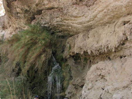 راهنمای سفر به چشمه کلات عسلویه؛ تنگه‌ای زیبا در دل کوه‌های بوشهر