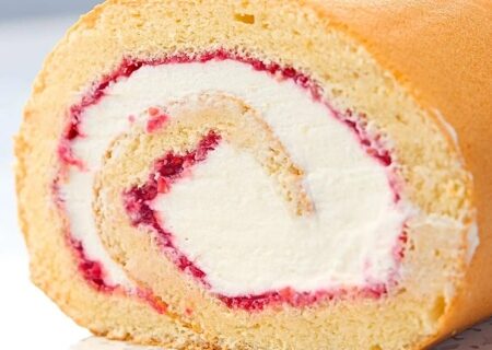 طرز تهیه رول سوئیسی سبک و خوشمزه