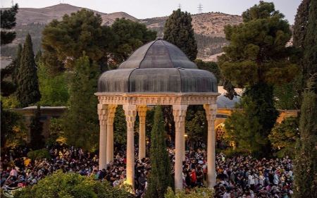 چرا شیراز یکی از محبوب‌ترین مقاصد گردشگری ایران است؟