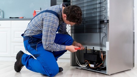دلایل یکسره کار کردن موتور یخچال و راهکارهای برطرف کردن آن