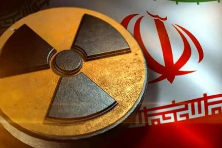 کسانی که مکانیسم ماشه را تفنگ بی خشاب می‌نامند، کاسبان تحریم و خائن به ملت اند