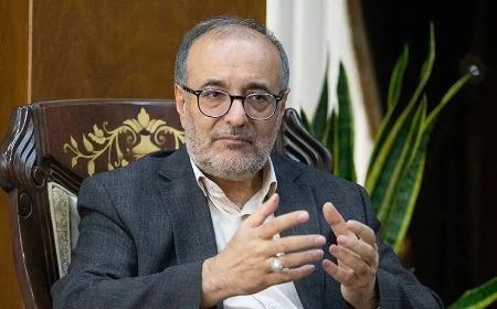 رئیس صندوق توسعه ملی: بر روی چاه‌های نفت گرسنه می‌خوابیم