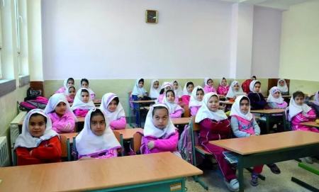 بازگشایی مدارس از نیمه شهریور تکذیب شد