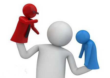 انتقاد چیست؟ انواع انتقاد کردن و شیوه درست انتقاد کردن کدامند؟