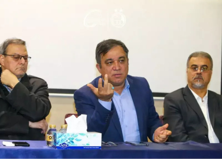 تاجرنیا: حداکثر یک بازیکن دیگر جذب می‌کنیم