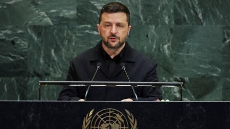 زلنسکی: روسیه در تلاش است تا با مولداوی همان کاری را بکند که ایران زمانی با لبنان کرد | پهپادهای ایرانی خطرناک هستند
