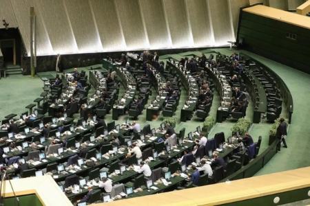 کدام نمایندگان مجلس پای نامه ساخت سلاح هسته‌ای را امضا کردند؟