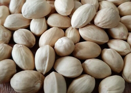 چگونه پسته را خندان کنیم؟ ترفندهای خانگی و حرفه‌ای