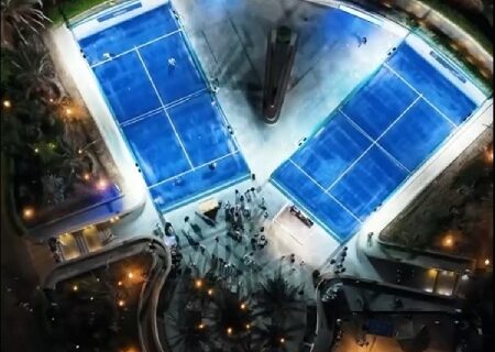 اردوی تیم ملی پدل در زمین پدل هتل میراژ کیش با اجرای چمنزار
