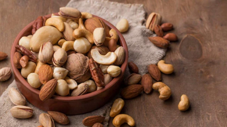 انواع آجیل برای کنترل فشار خون؛ راهکاری طبیعی و موثر