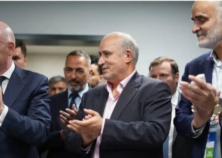 لشگر 20 نفره فدراسیون فوتبال برای سفر به آمریکا؛ تاج و رفقا همچنان در انتظار ویزا!