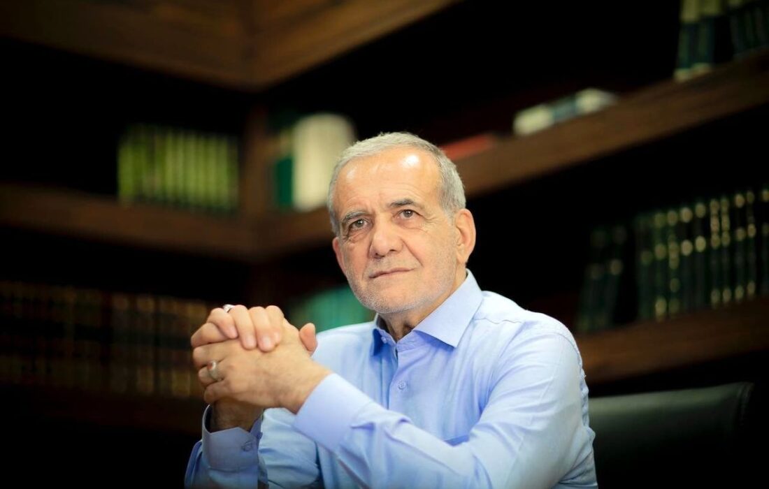 انتقاد از پزشکیان: نصیحت کردن مردم و حرف زدن از تغییر پایتخت،بیراهه است/پرداختن به موضوعات بیربط، نشان از استیصال شما دارد