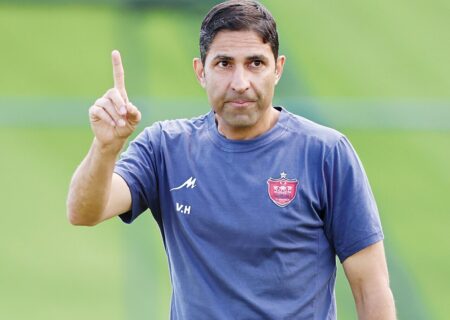 بازگشت برانکو به سکوهای هواداری پرسپولیس | واکنش هاشمیان به اعتراض هواداران