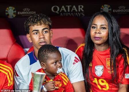 جنجال بزرگ مادر یامال؛ ۸۰۰ یورو بدهید با من شام بخورید!