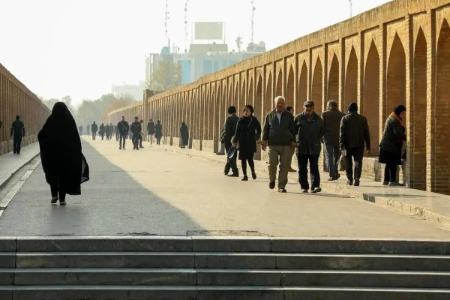 چهاردهمین روز متوالی آلودگی هوا در اصفهان؛ کردآباد بنفش شد