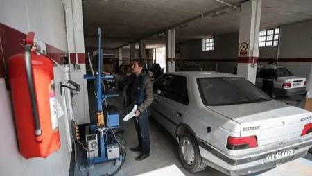 نماینده شورای شهر تهران: ۲۵ درصد از خودروهای زیر ۴ سال ساخت در معاینه فنی رد می‌شوند