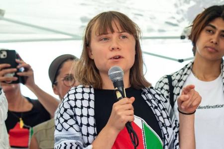 روزنامه هم میهن: اصولگرایان تندرو فقط شعاردادن برای غزه و مبارزات زیر پتویی و نصیحت به فلسطینی ها را بلدند | آنها به اندازه خانم گرتا تونبرگ خاصیت ندارند