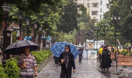 ورود سامانه بارشی به کشور در اوایل هفته آینده | کاهش دما در نقاط مختلف