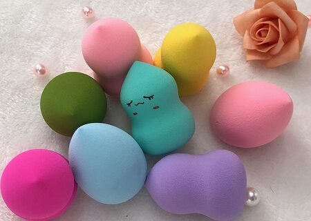 کاربرد و نحوه استفاده از بیوتی بلندر لوازم آرایش محبوب برای میک آپ