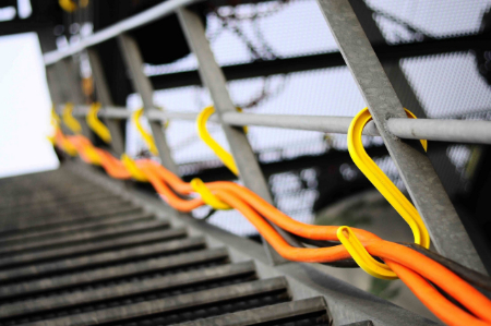 چگونه عمر کابل برق را افزایش دهیم, انتخاب کابل مناسب برای محیط