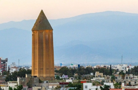 سفر به دنیای زیبا و رنگارنگ صنایع دستی گنبد کاووس