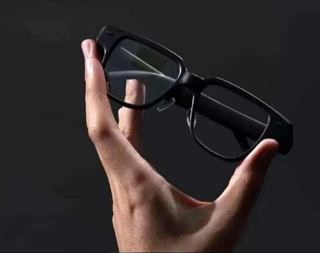 رونمایی از عینک هوشمند جدید لنوو؛ گجتی برای حرف زدن، ترجمه و سخنرانی!