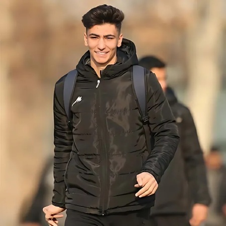 بیوگرافی امیرمحمد رزاقی نیا