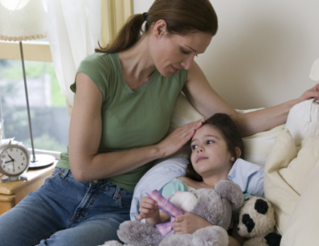 وقتی کودک حالش خوب نیست: از تشخیص تا درمان در خانه و پزشک