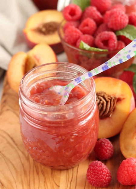 آموزش پخت مربا تمشک و هلو